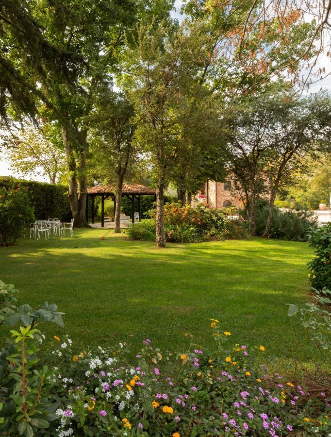 Antico Borgo Molino 7Cento Vicino Ai Giardini Di Ninfa 호텔 Cori 외부 사진