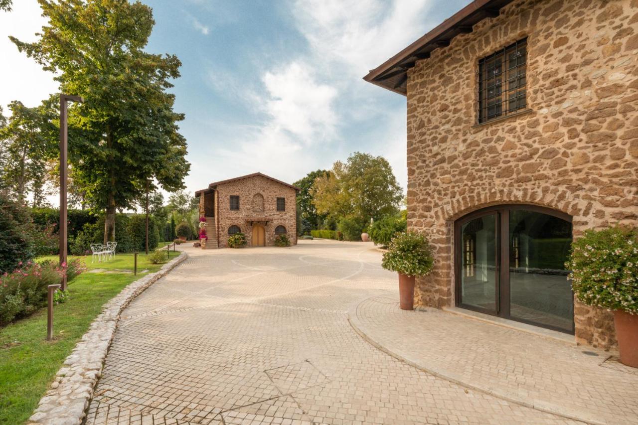 Antico Borgo Molino 7Cento Vicino Ai Giardini Di Ninfa 호텔 Cori 외부 사진
